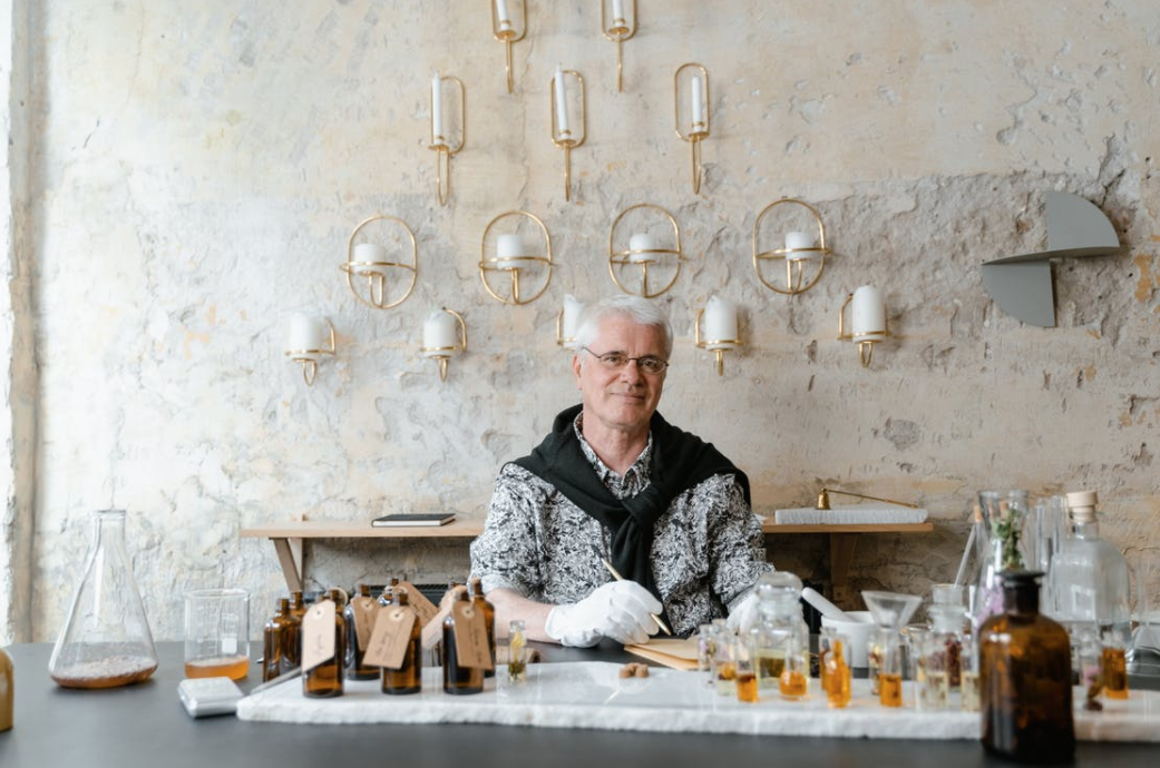 (圖:聚氨酯消泡劑廠家)